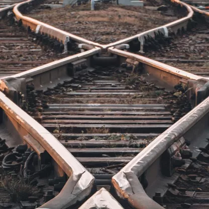 Divergence emerges 